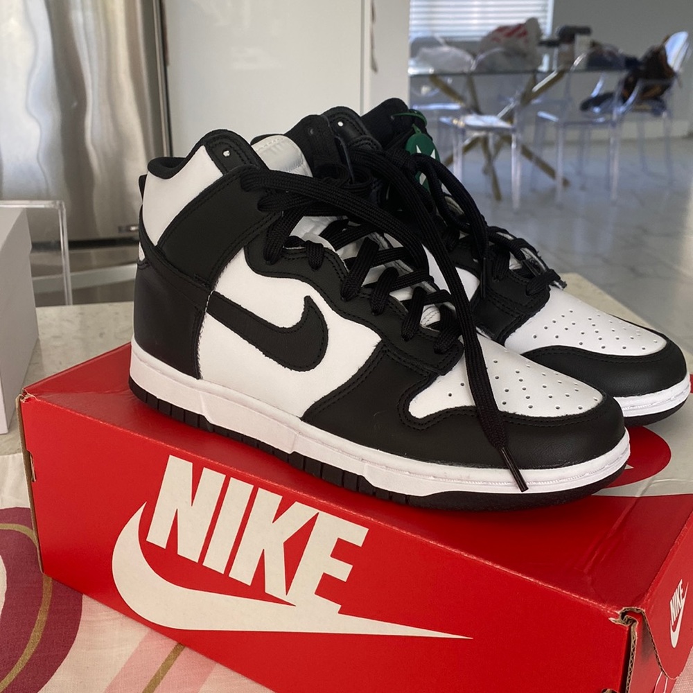 Nike dunk high sneakers . Panda style. Womens 8.5 / Mens 7